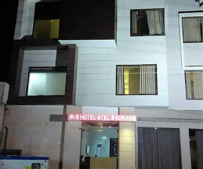 https://imgcld.yatra.com/ytimages/image/upload/t_hotel_yatra_city_desktop/v1461742836/Domestic Hotels/Hotels_Sirsa/IRIS Hotel and Restaurant/Overview.jpg